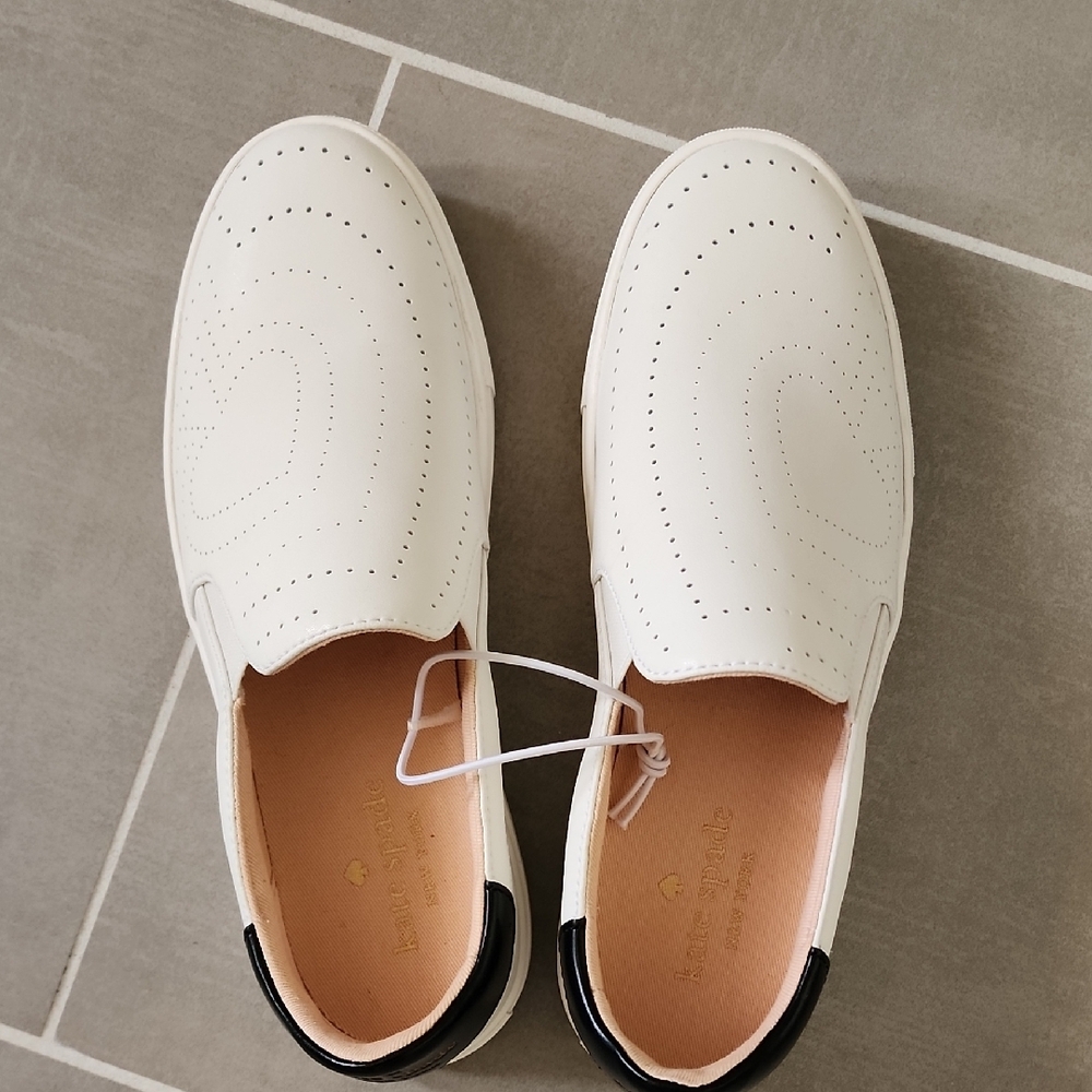 kate spade White Leather Slip-On Shoes 7